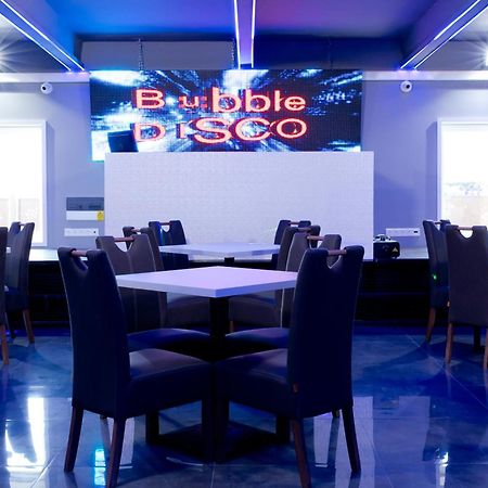 Bubble Hotel Es Rendezvenykoezpont Zalaegerszeg Exteriér fotografie