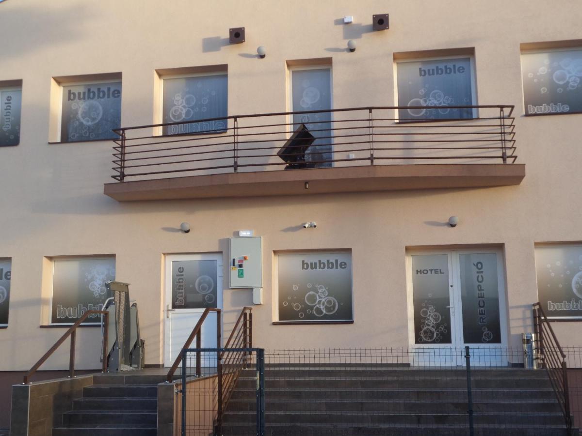 Bubble Hotel Es Rendezvenykoezpont Zalaegerszeg Exteriér fotografie