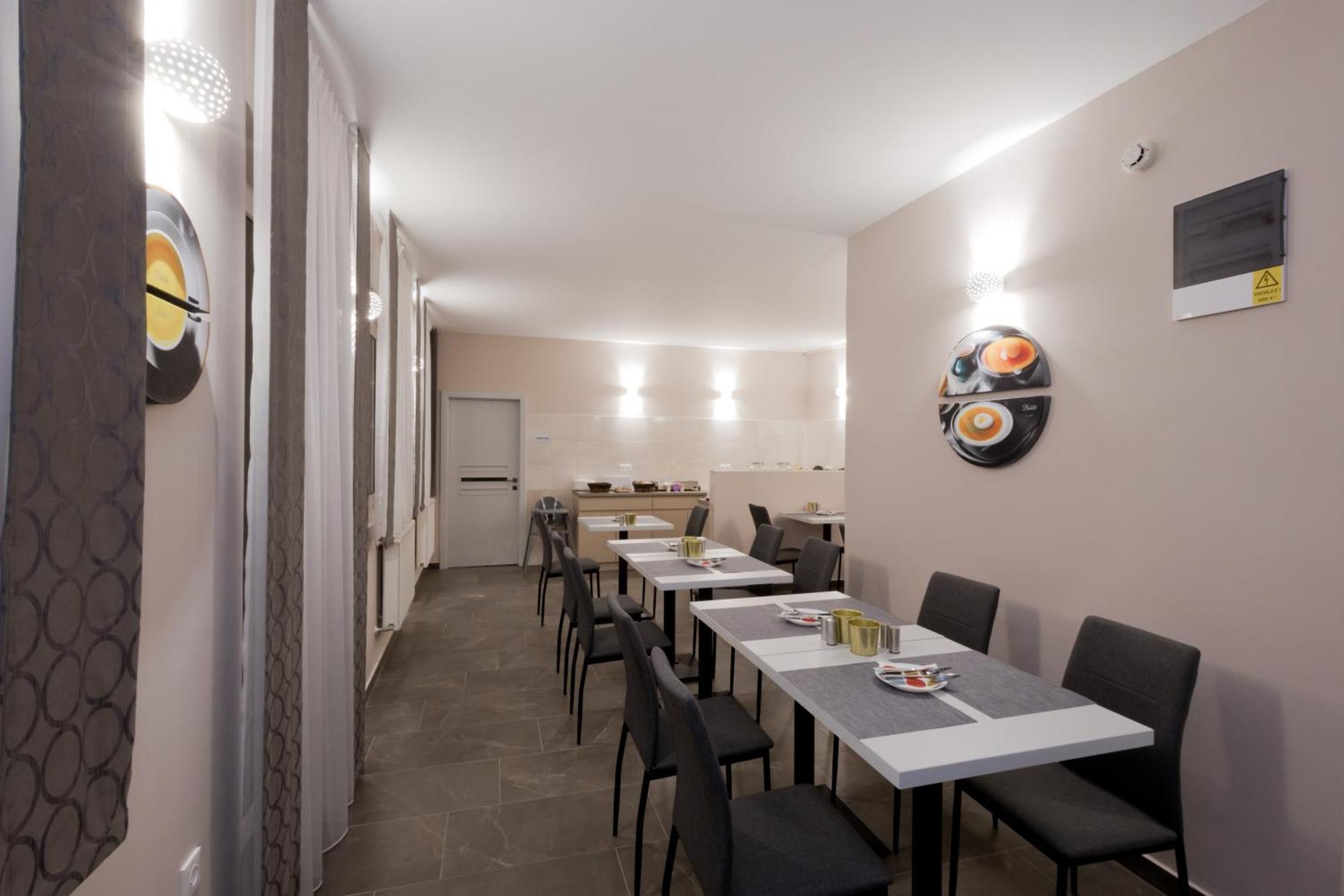 Bubble Hotel Es Rendezvenykoezpont Zalaegerszeg Exteriér fotografie